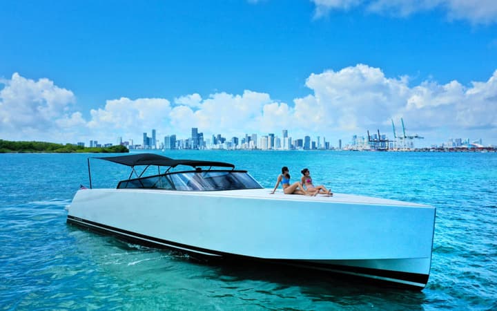 55 Vandutch luxury charter yacht - Miami Beach Marina, Alton Road, Miami Beach, FL, USA