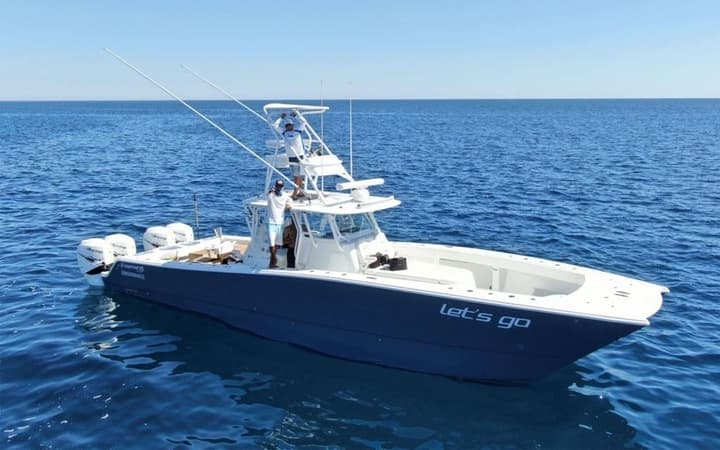 42 Freeman luxury charter yacht - Los Cabos, BCS, Mexico