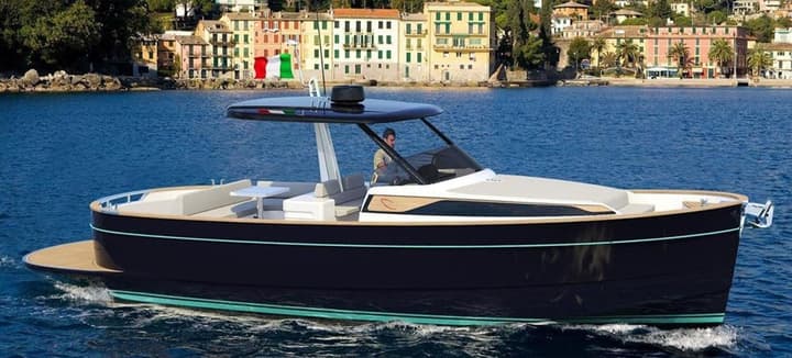 35 Apreamare luxury charter yacht - Amalfi Coast, Amalfi, SA, Italy